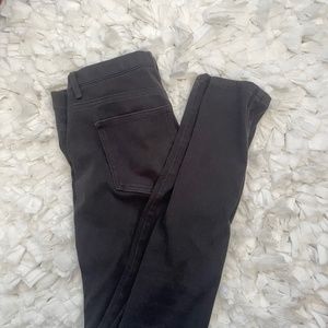 uniqlo black jeggings